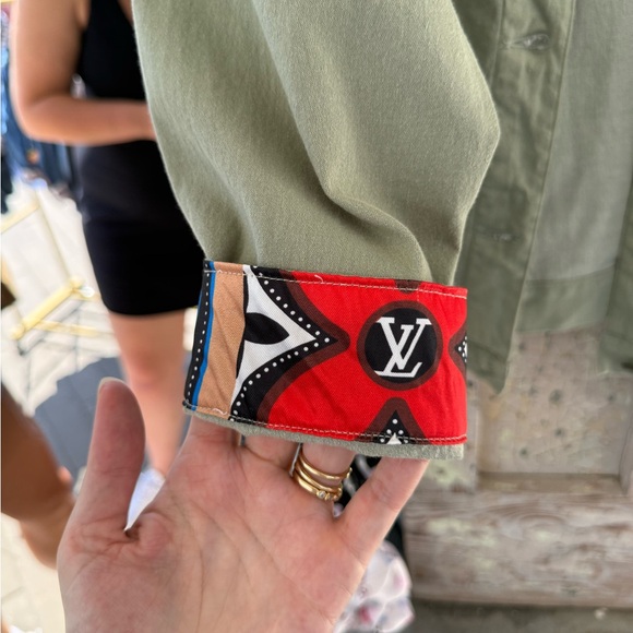 Louis Vuitton Olive Jacket with Vibrant Pattern - Picture 7 of 9